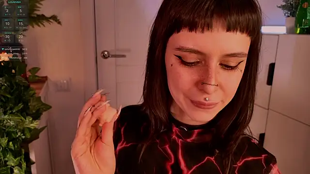 XXX chat uživo modela MichaellaMoon