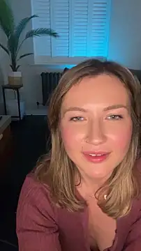 Chat +18 de WhereisAlice ao vivo