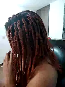 doucebrune élő XXX-chatje