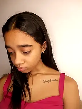 Zoe_Sweett18 Chat XXX in diretta