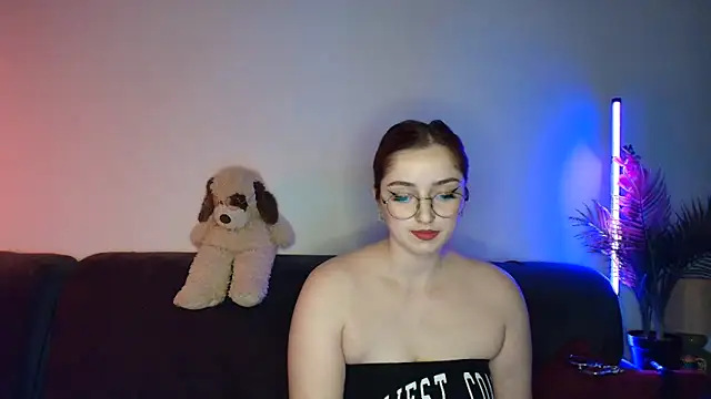 Scarlett-Quinn- Pertunjukan Webcam