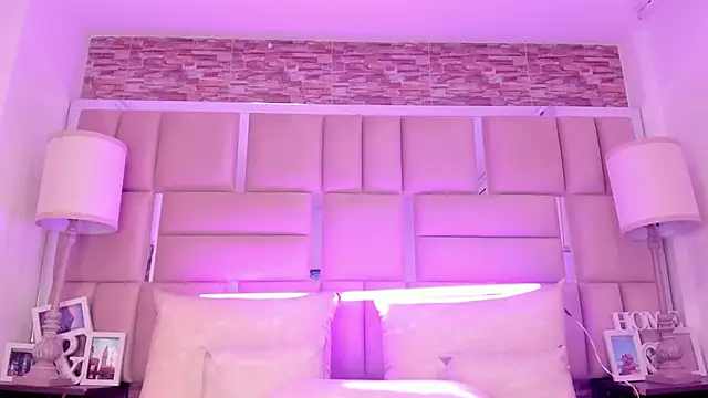 Chat XXX ao vivo de ShaniaBrownn