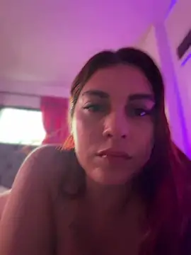 Kaarol69のライブXXXチャット