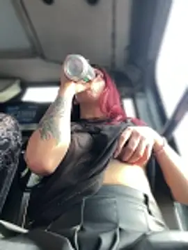 Chat +18 de RojitasTeaseX_ ao vivo