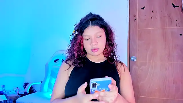 دردشة Emily_Coper18 الجنسية المباشرة