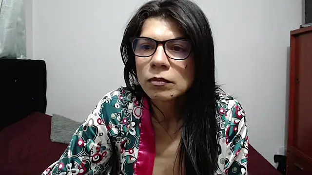 abrilsex23 Show in webcam