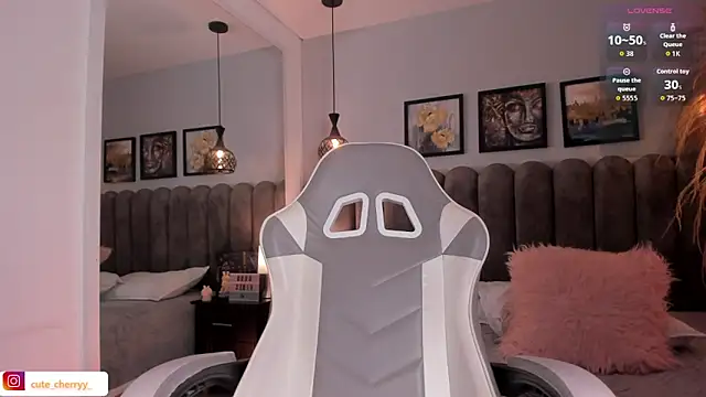 Chat XXX en directo de cute__cherry_