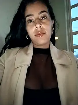 Chat XXX en directo de Luianna