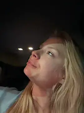 Chat XXX en directo de AnastasiaAniess