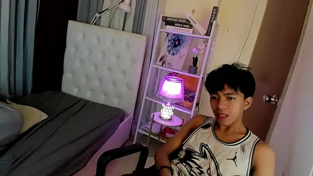 davincihugecock élő XXX-chatje