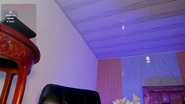 Isabella_Haddad ওয়েবক্যাম শো