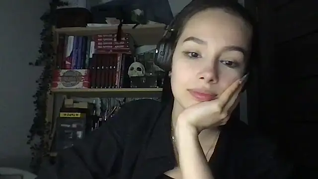 Yuna5343 即時 XXX 聊天