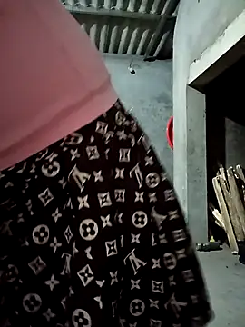 Chat XXX en directo de vangkt-cute