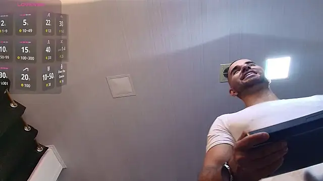 عرض كام lorenzo_walker_1