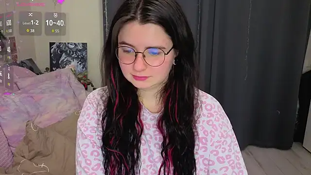 Chat +18 de Kitty-Katty ao vivo