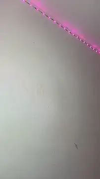 NikitaDragunXXXのウェブカメラショー