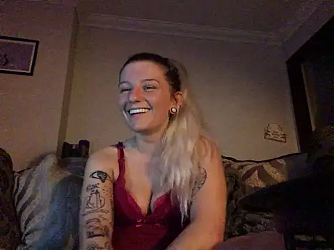 xxamyleighxx Adlı Modelin Canlı XXX Sohbeti