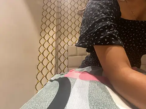 dubyzubygirl's Live Chat Room