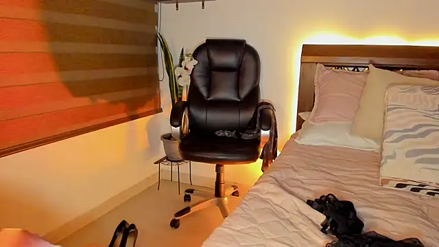 Ariella_tits – Naživo XXX chat