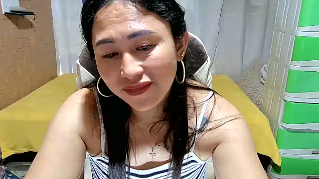 Filipina_Desiren Live XXX chat