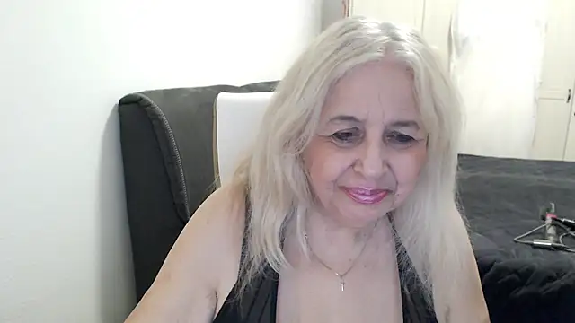 SusiLifeXXXn Live XXX chat