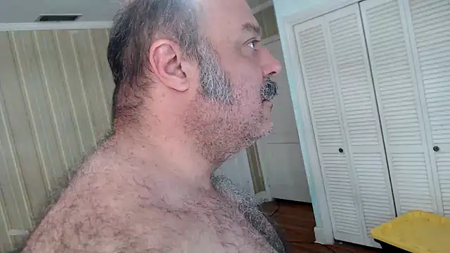 bullmusclejoe Show in webcam