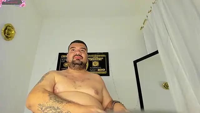 horus_gil élő XXX-chatje