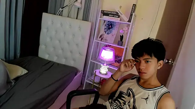 davincihugecock: διαδικτυακό σόου στην κάμερα