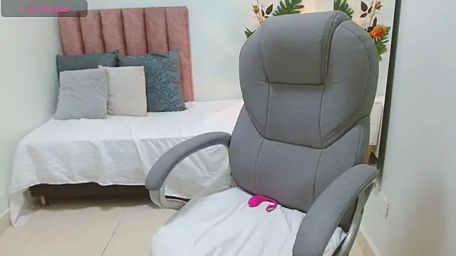 XXX chat uživo modela sophia_hadid