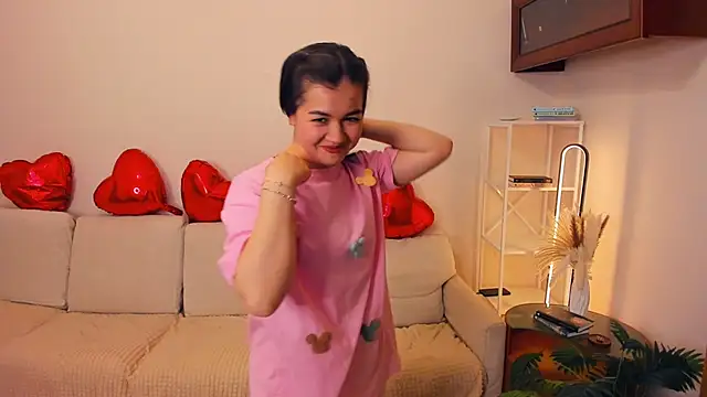 Chat +18 de ShanaYock ao vivo