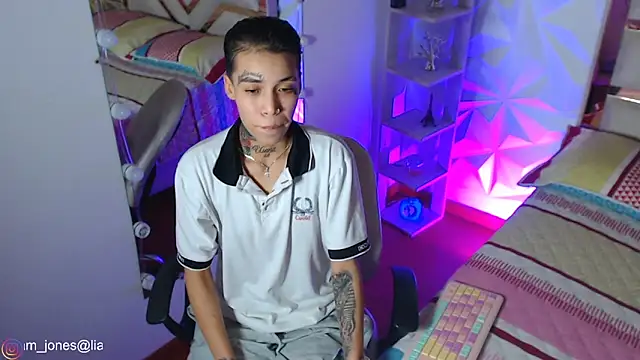 دردشة Jonesliam23 الجنسية المباشرة