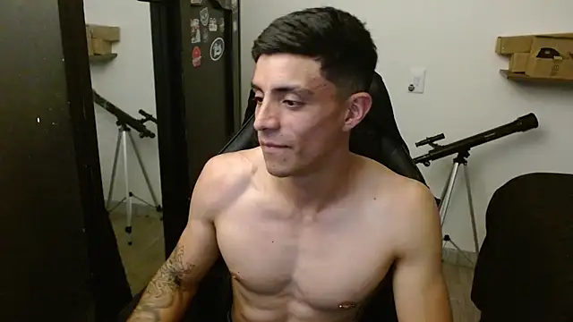 kv___xxx_ – Kamerová šou