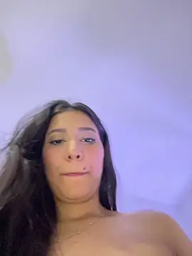 IsabellaJoness_'s Live XXX Chat