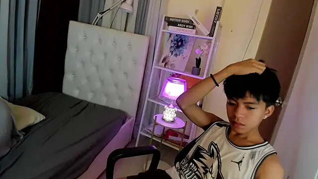 Chatroom XXX en direct de davincihugecock