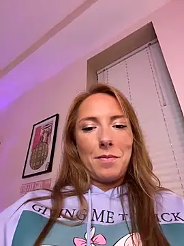 prettyprofessorpeach Show in webcam