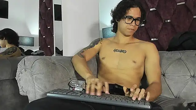 TonyBenedetti Live XXX-Chat