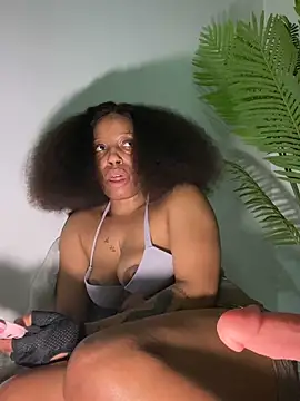 Chat +18 de Diamondpussy97 ao vivo