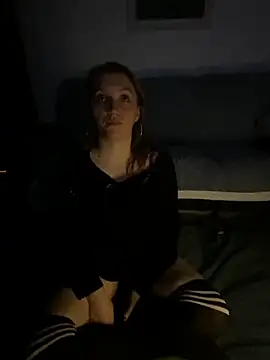 Stoner_BarbieXX 即時 XXX 聊天