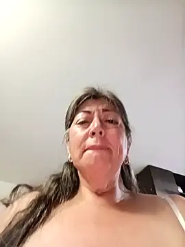 emma_tourのライブXXXチャット