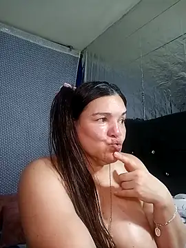 Zuleyka_69 即時 XXX 聊天