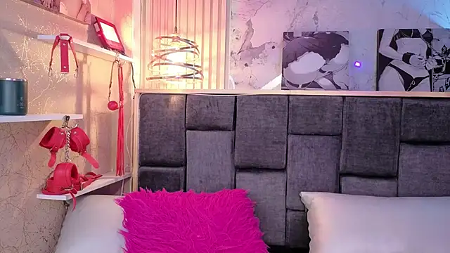 Im-Lola Live XXX-Chat