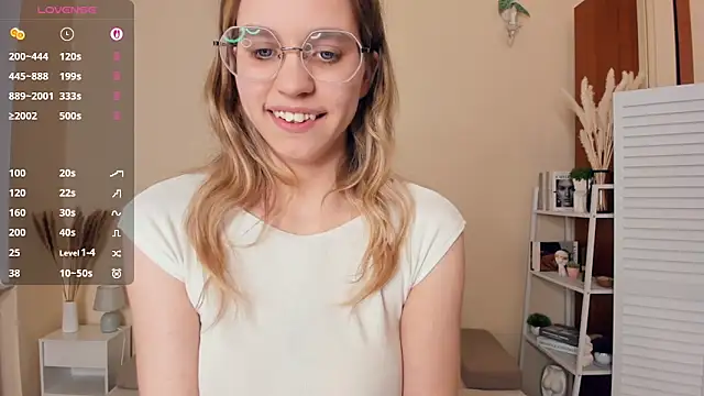 JoanBaggott's Live Chat Room