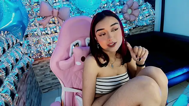 Онлайн чат XXX lala_cherry