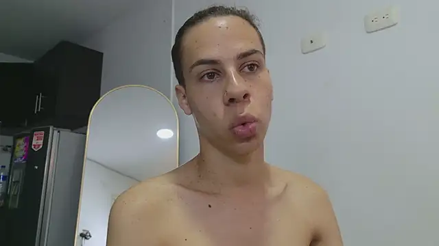 grey___27 Webcam show