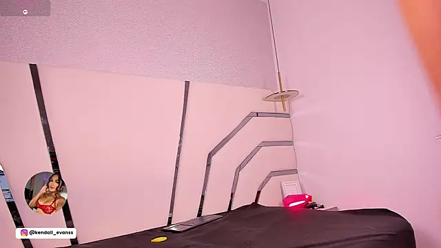 Kendall__evanss 现场XXX聊天