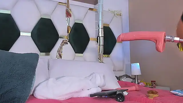 Pokazy przed kamerką – Angela_Garciaa