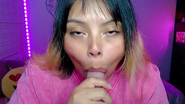 EllieMoonX Chat XXX in diretta