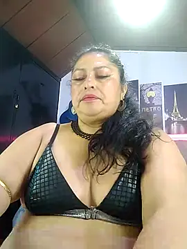 Chat XXX en directo de Keyla01_