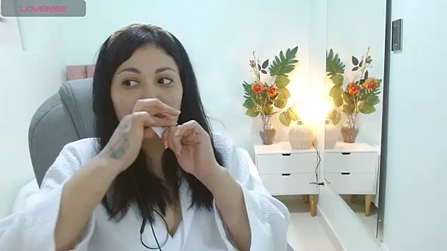 sophia_hadid Chat XXX in diretta