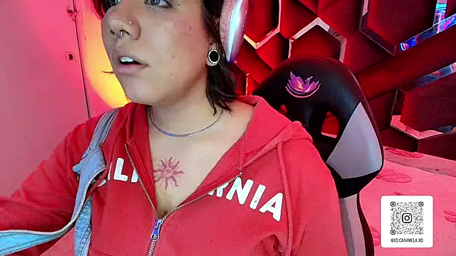 Melissa_Adamsx: онлайн-секс-чат